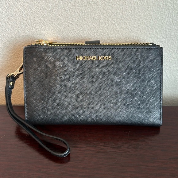 Michael Kors‎ Jet Set Travel Large Saffiano Leather Quarter-Zip Wallet - NWT - Picture 3 of 6